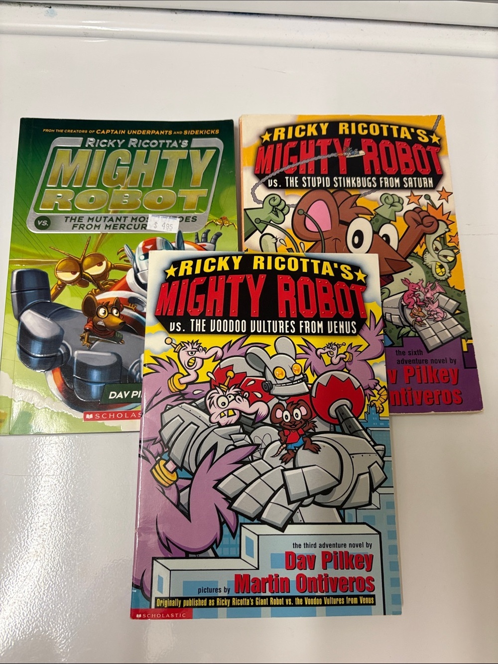 4/$20 Ricky Ricotta's Mighty Robot Book Set